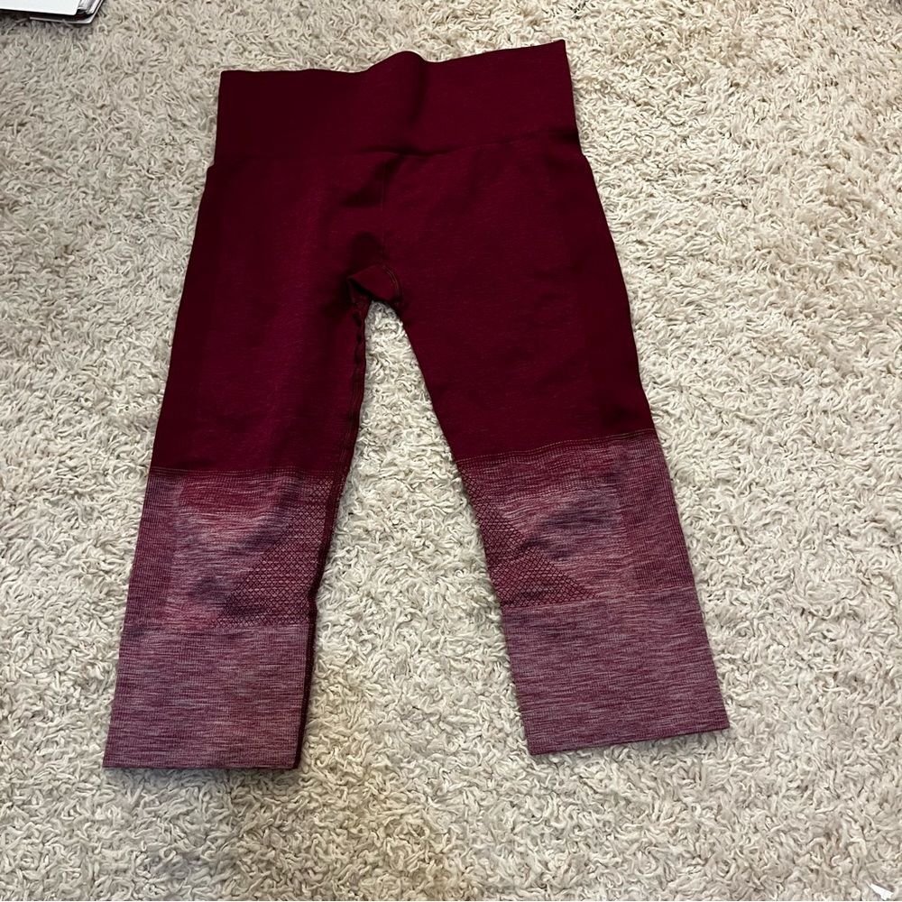 lululemon seamless crops size 6